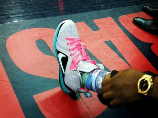 Jay-Z Confesses his Love for Stance!