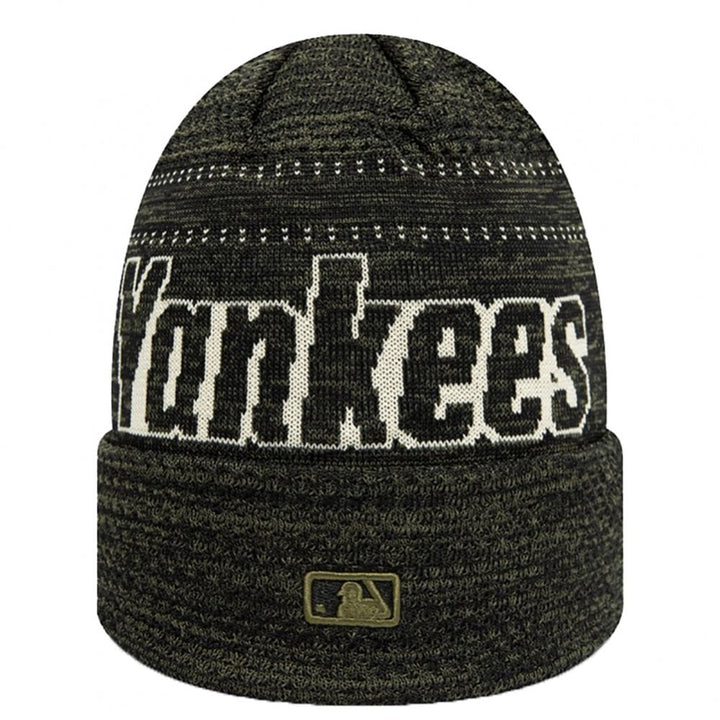 New Era NY Yankees Engineered Cuff Knit Beanie - Black / Olive