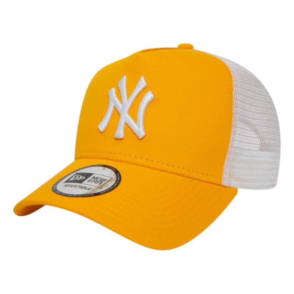 New Era NY Yankees League Essential Trucker Cap - Aged Yellow