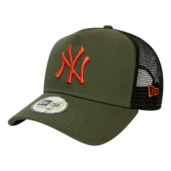 New Era NY Yankees League Essential Trucker Cap - Green / Red