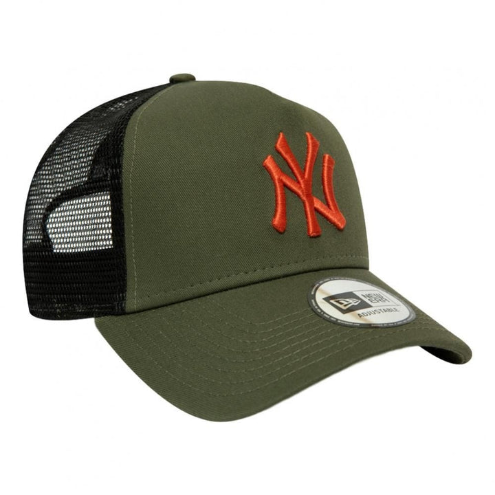 New Era NY Yankees League Essential Trucker Cap - Green / Red