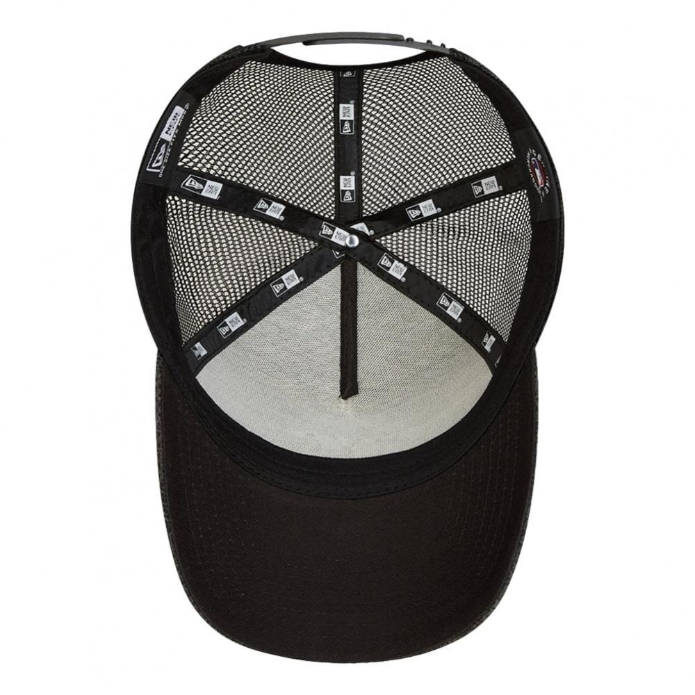 New Era Boston Red Sox Tonal Mesh Trucker Cap - Black