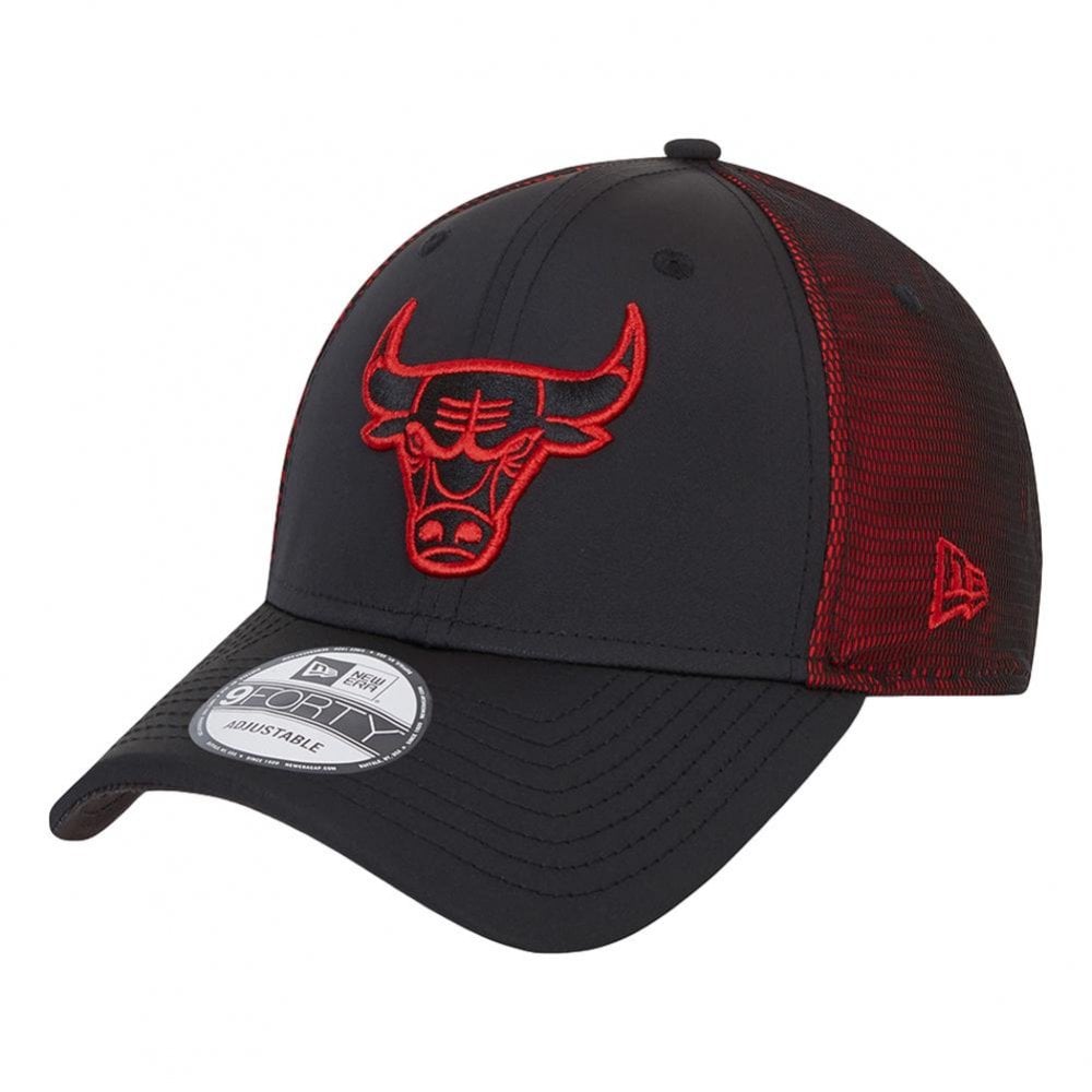 New Era Chicago Bulls Mesh Underlay 9 Forty Cap - Black / Red