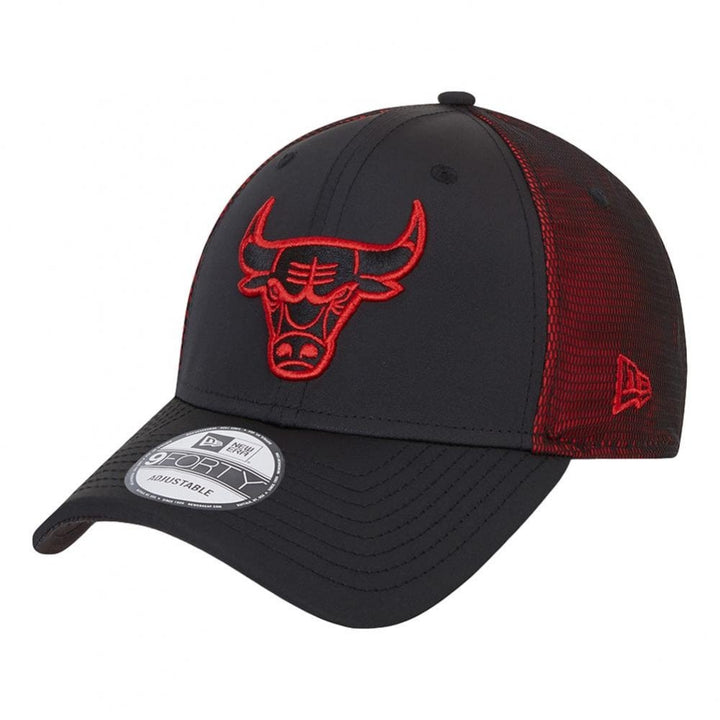 New Era Chicago Bulls Mesh Underlay 9 Forty Cap - Black / Red