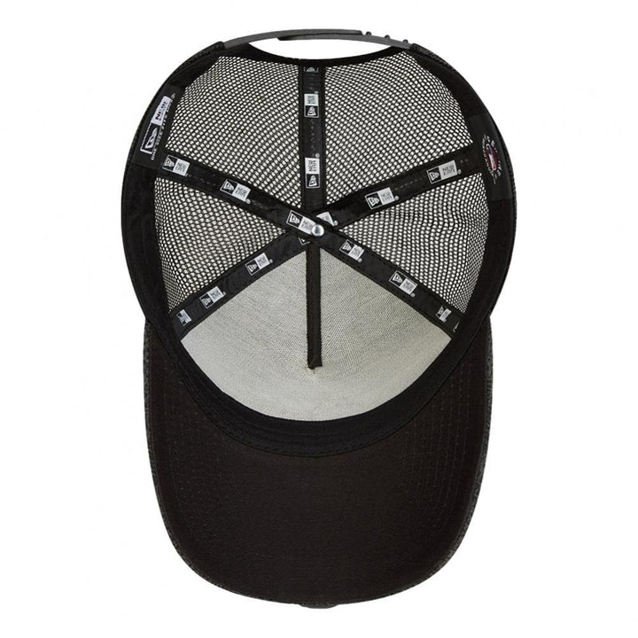 New Era NY Yankees Engineered Fit A-Frame Trucker Cap - Black
