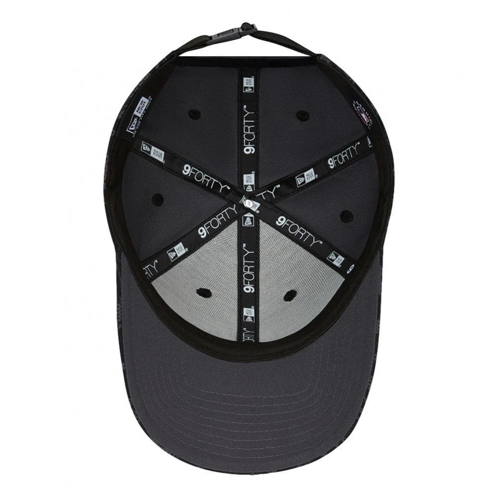New Era NY Yankees Seasonal Camo Cap - Black