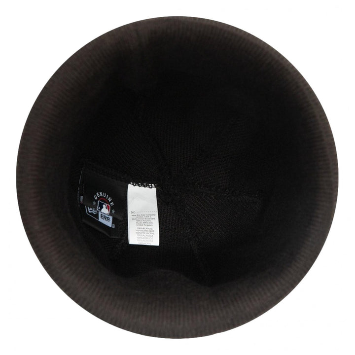 New Era New York Yankees League Essential Cuff Beanie
