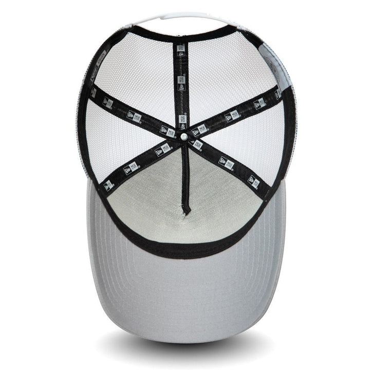 New Era Bugs Bunny Character A-Frame Trucker Cap