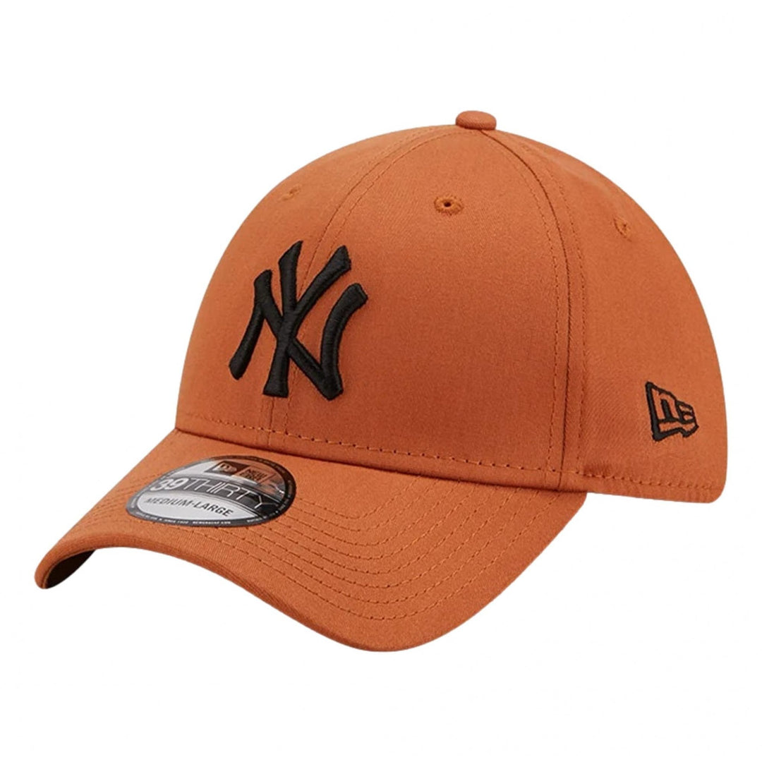 New Era NY Yankees League Essential 39Thirty Fitted Cap