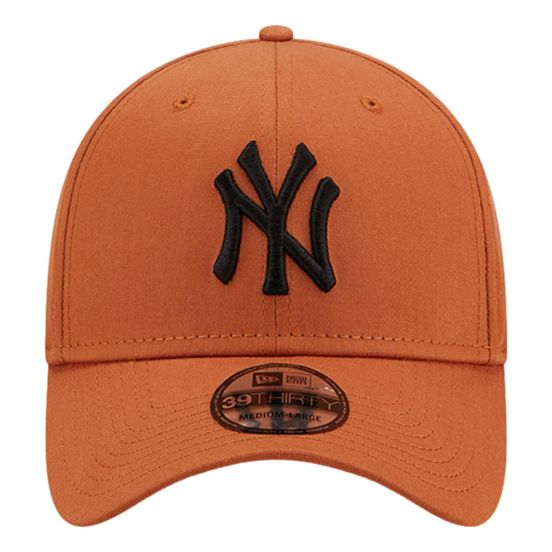 New Era NY Yankees League Essential 39Thirty Fitted Cap