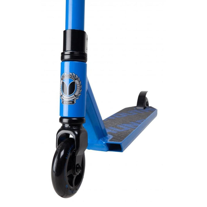 Blazer Pro Outrun 2 Complete Scooter