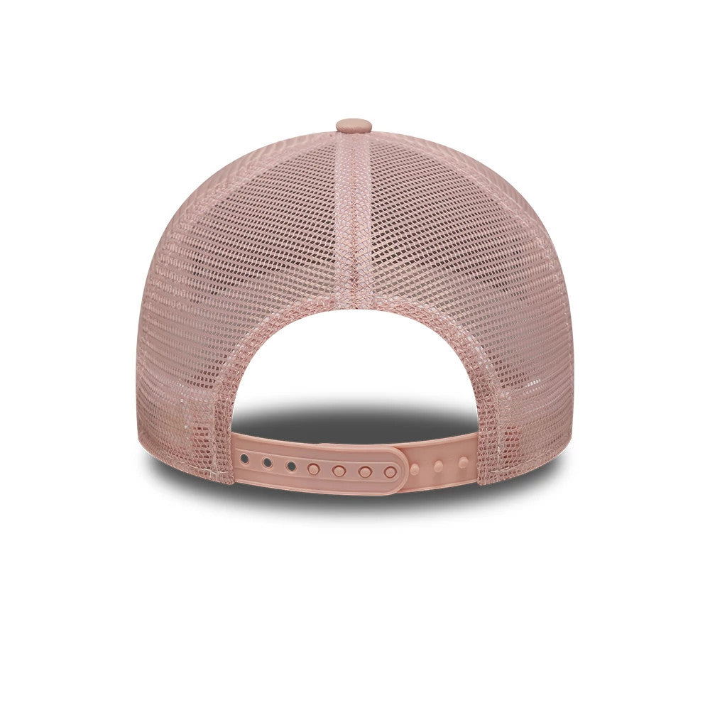 New Era New York Yankees MLB Outline Pastel Pink 9FORTY E-Frame Trucker Adjustable Cap