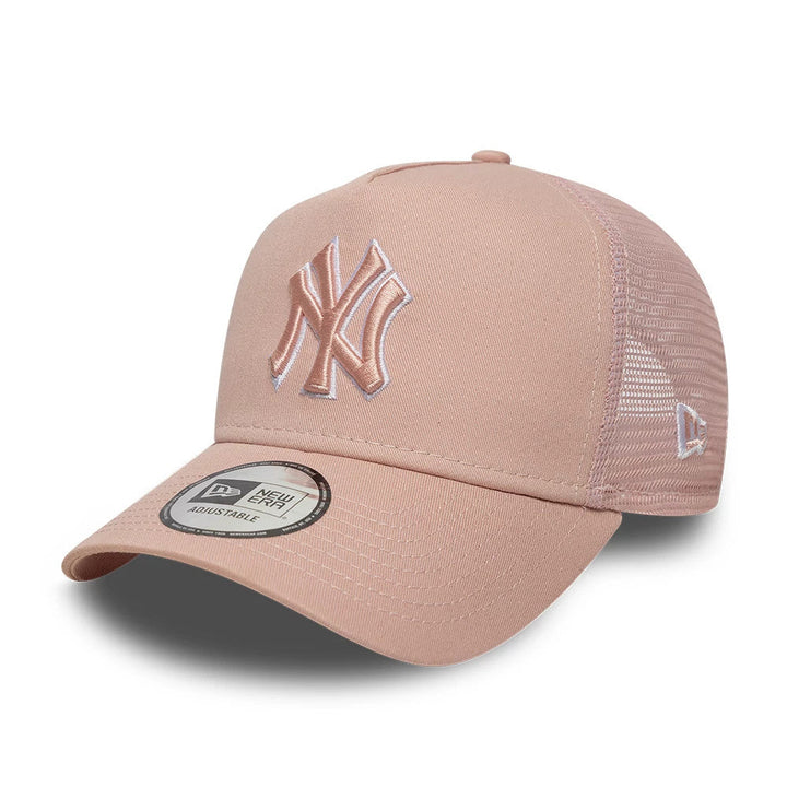 New Era New York Yankees MLB Outline Pastel Pink 9FORTY E-Frame Trucker Adjustable Cap